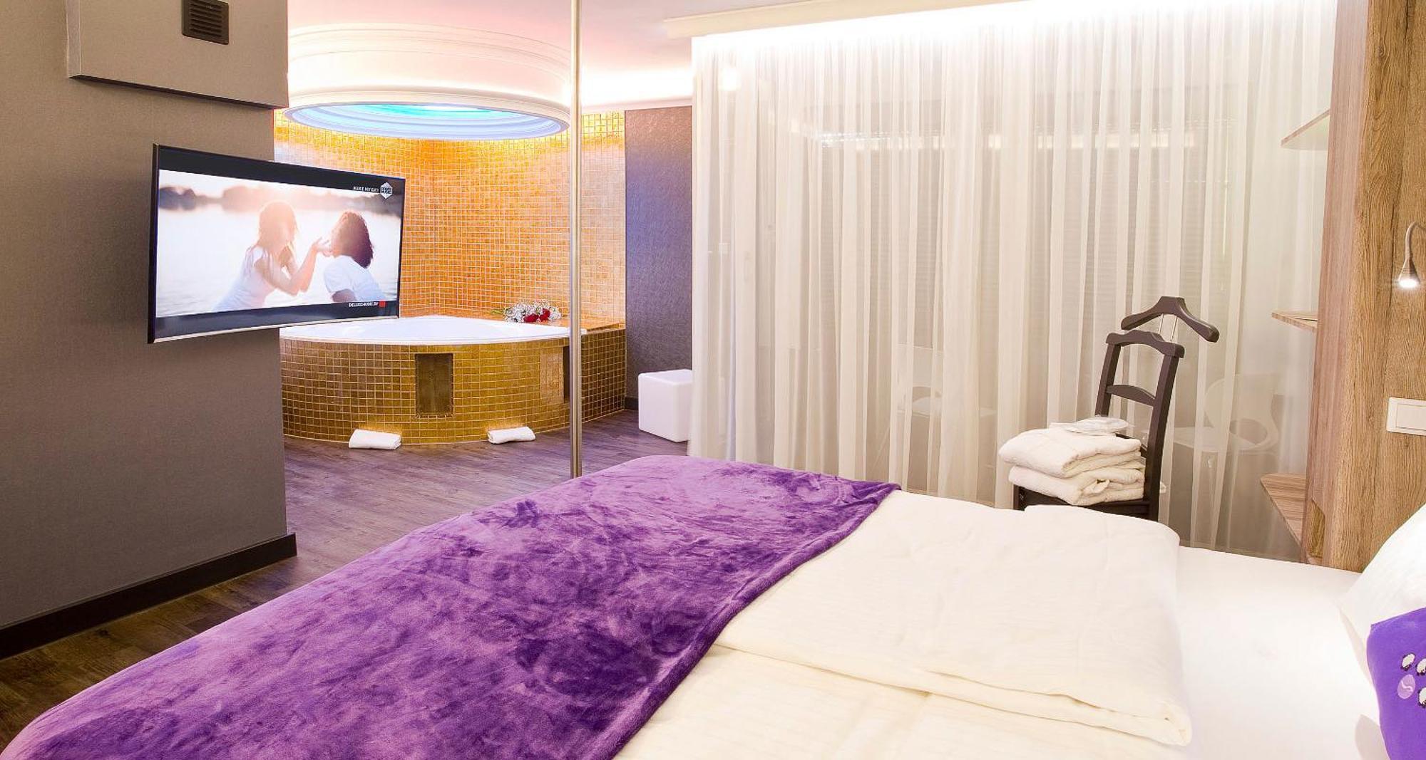 Plaza Design Hotel 4*