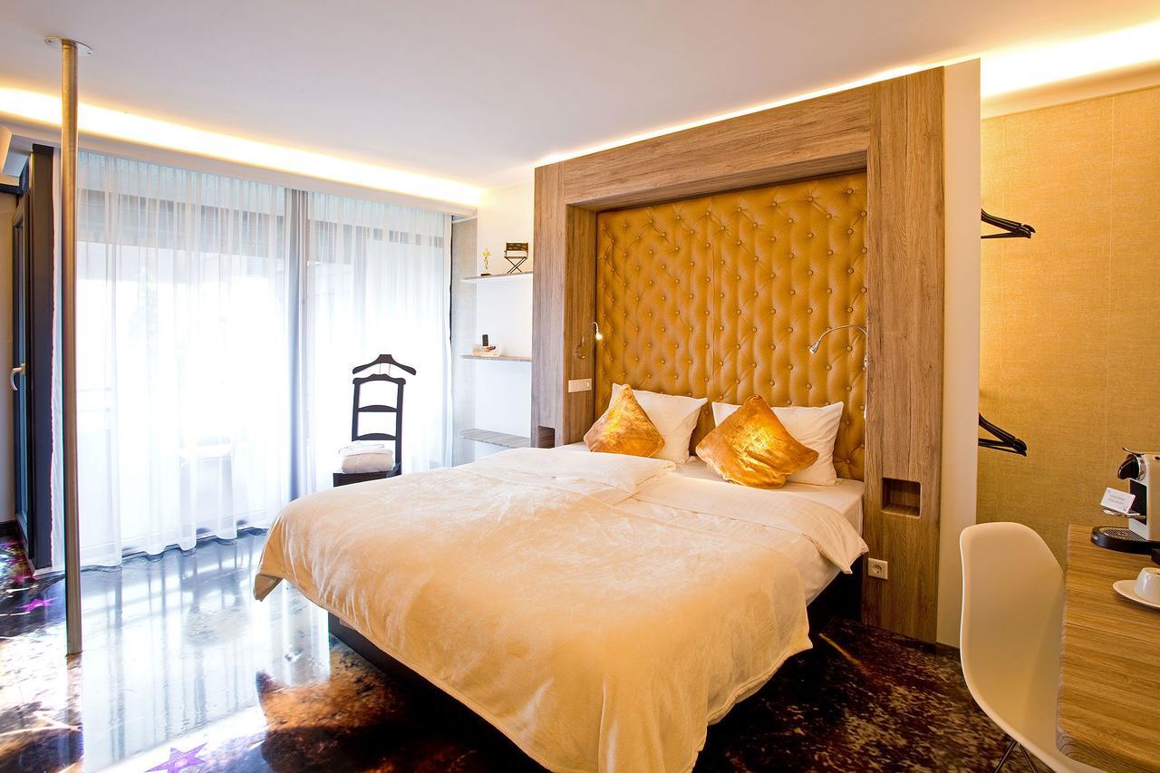 Plaza Design Hotel